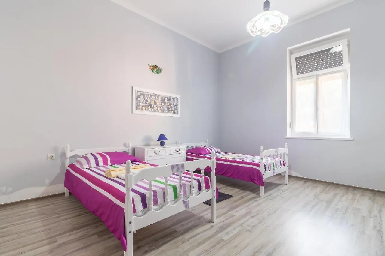 Apartament Monteparadiso Pula