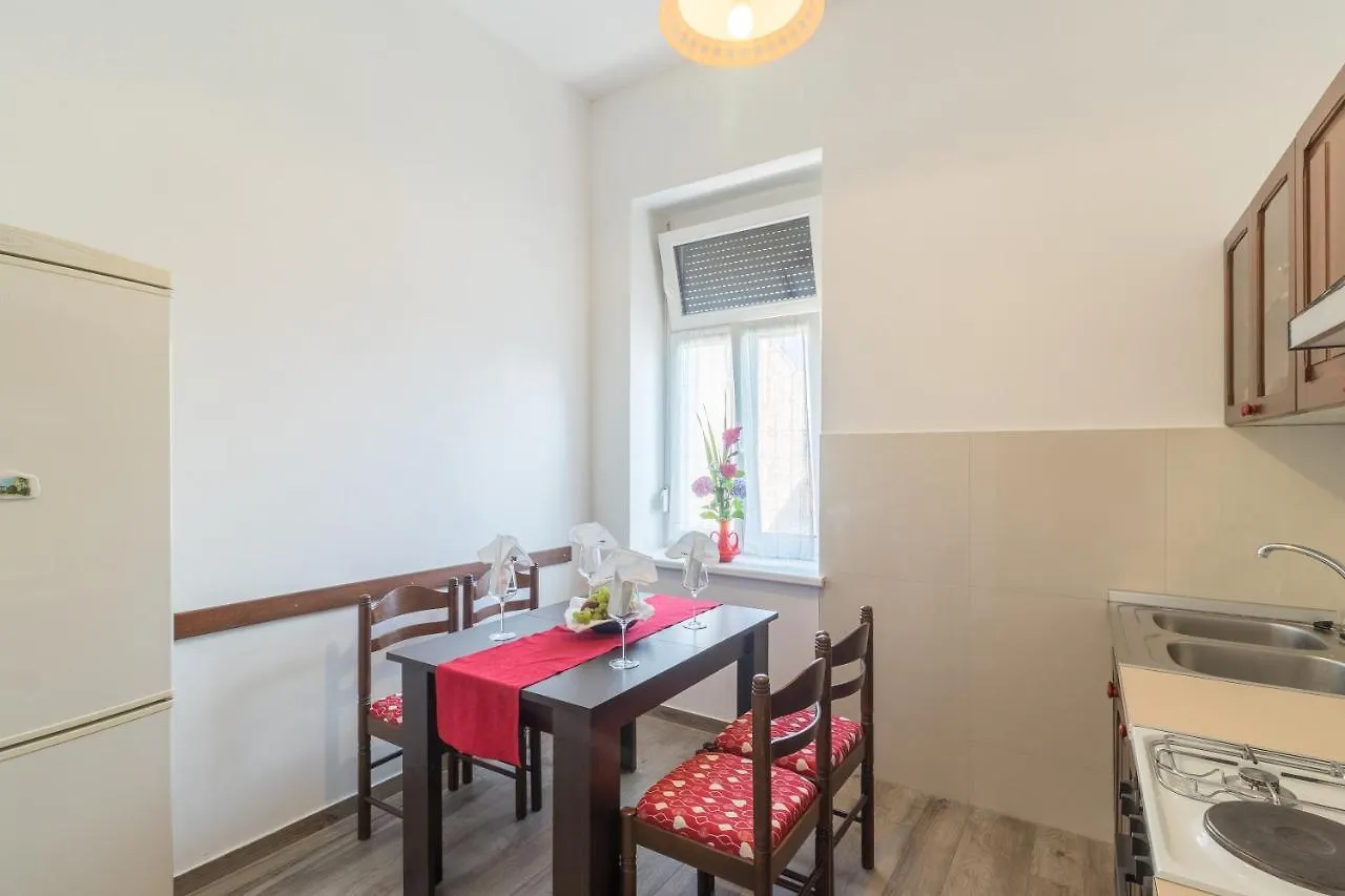 Monteparadiso Pula Apartament